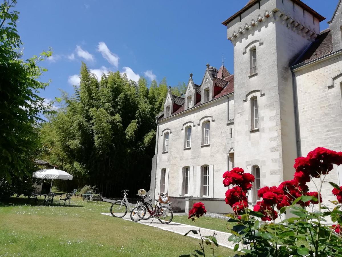 Chateau Des Salles Saint-Fort-sur-Gironde Esterno foto