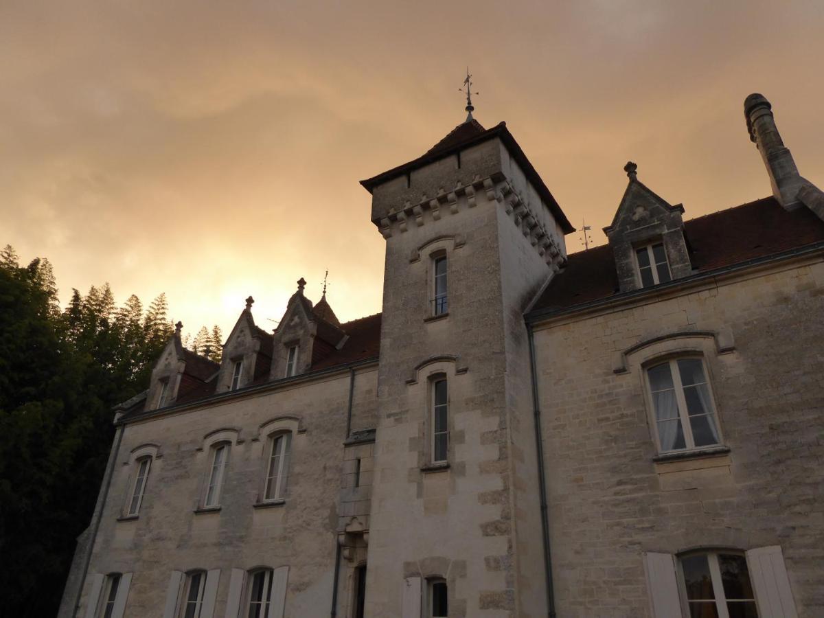 Chateau Des Salles Saint-Fort-sur-Gironde Esterno foto