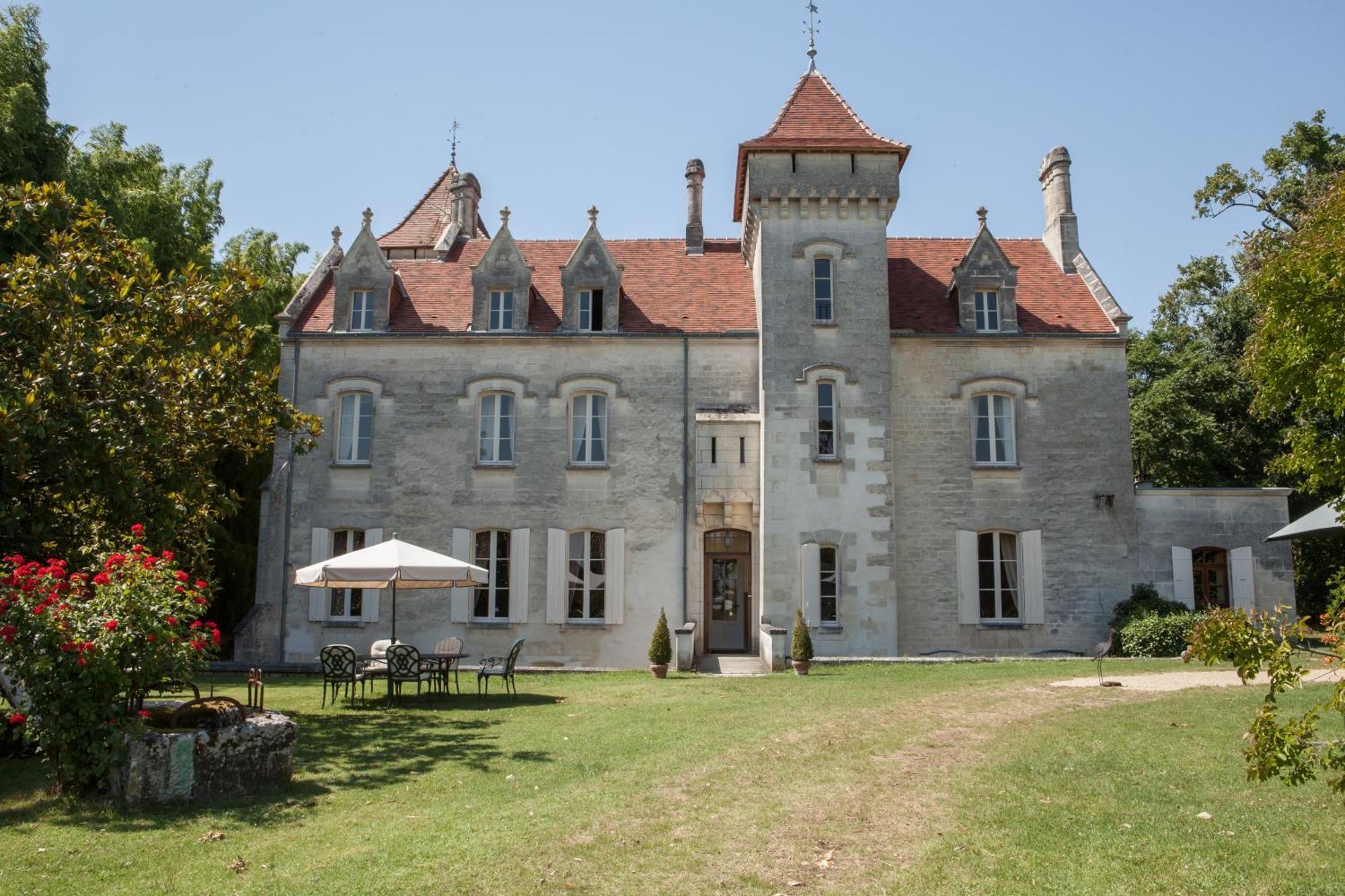 Chateau Des Salles Saint-Fort-sur-Gironde Esterno foto