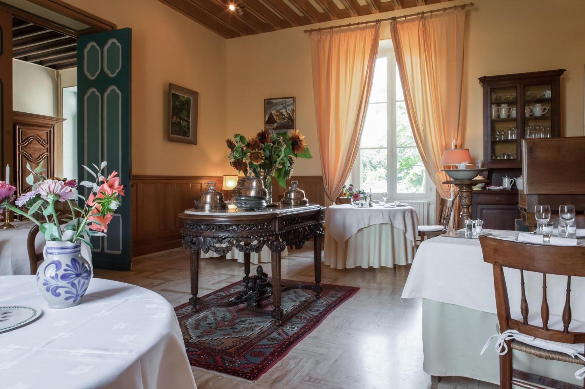 Chateau Des Salles Saint-Fort-sur-Gironde Esterno foto