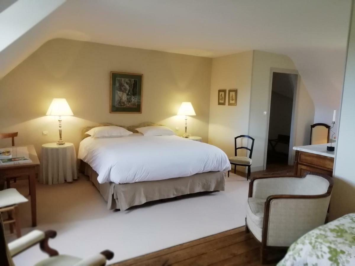Chateau Des Salles Saint-Fort-sur-Gironde Esterno foto